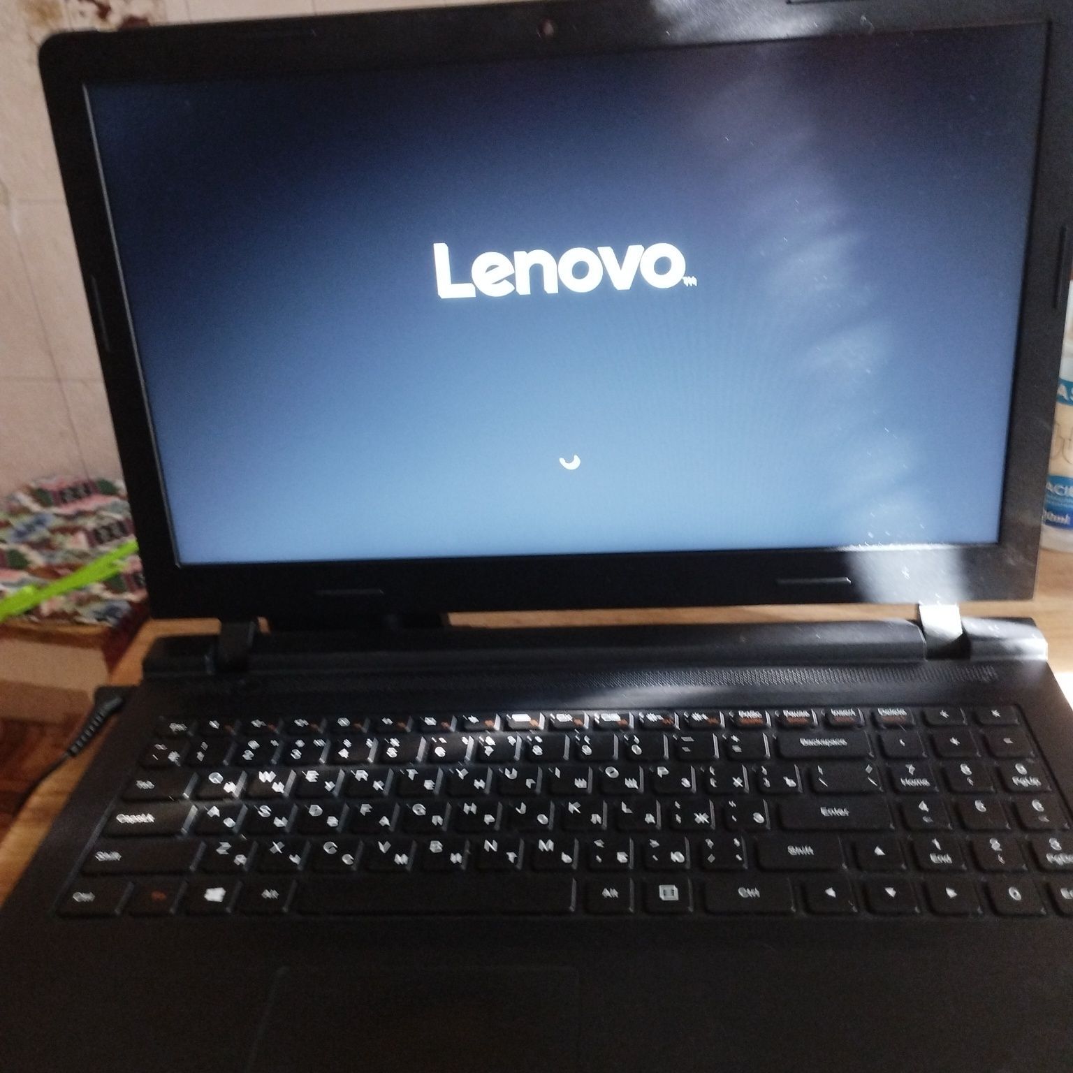 Продам Lenovo ноутбук б/у
