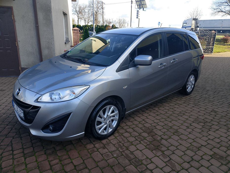 Sprzedam mazdę 5 1.8 benzyna zadbana