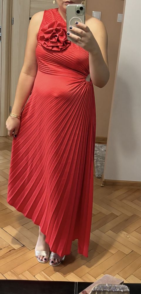 Elegancka sukienka