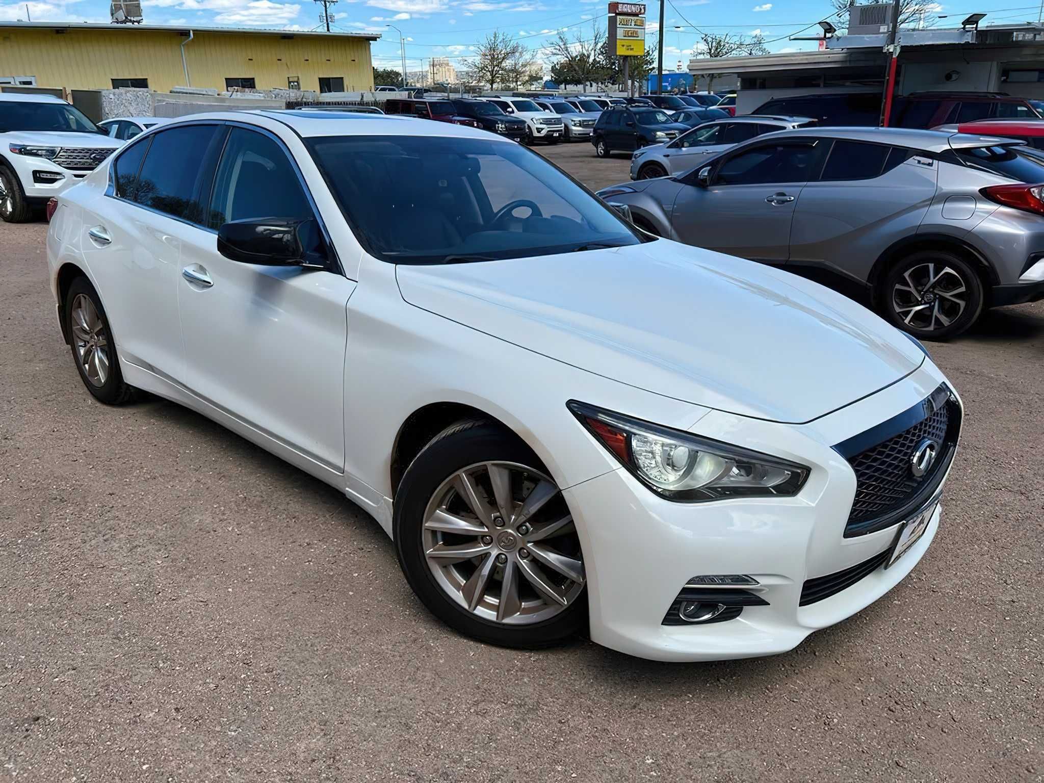 Infiniti Q50 2017