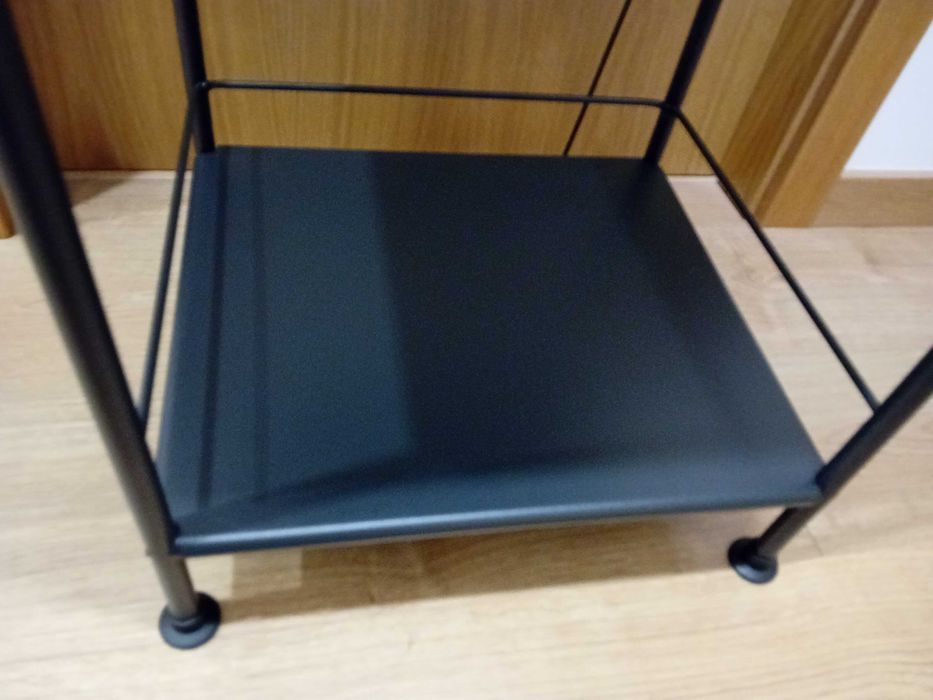 Estante Preta do IKEA