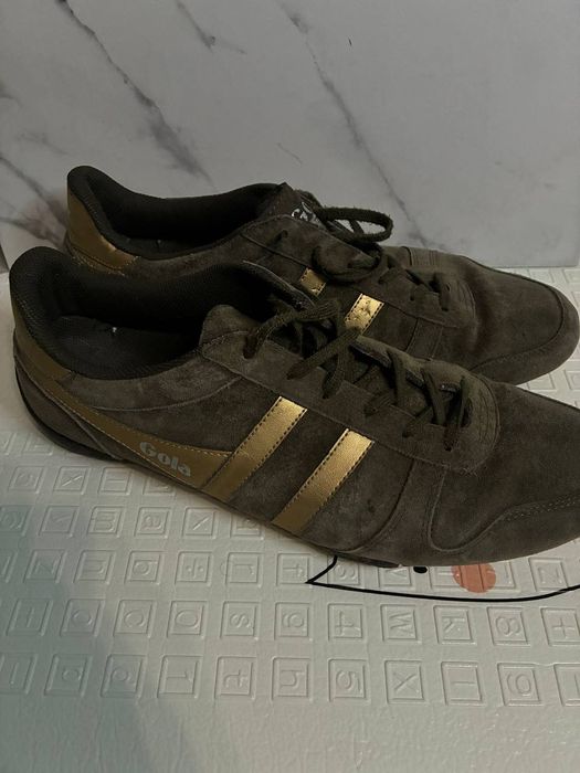 Кросівки міцні хакі