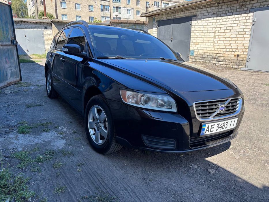 Авто Volvo V50 2008
