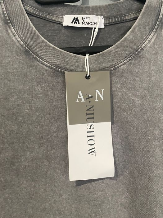 Футболка нова,трендовий колір