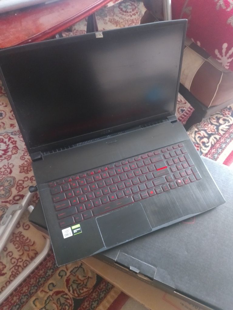 Laptop MSI GF75 Thin 10SC