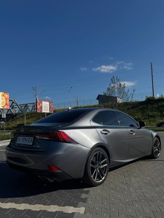 Lexus IS300 f-sport 2018