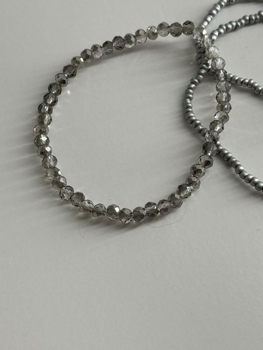 zestaw srebrnych bransoletek z koralikami