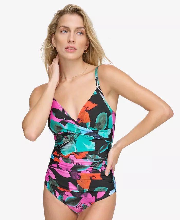 Calvin Klein купальник слитный р М-S (6 США) черного цвета
