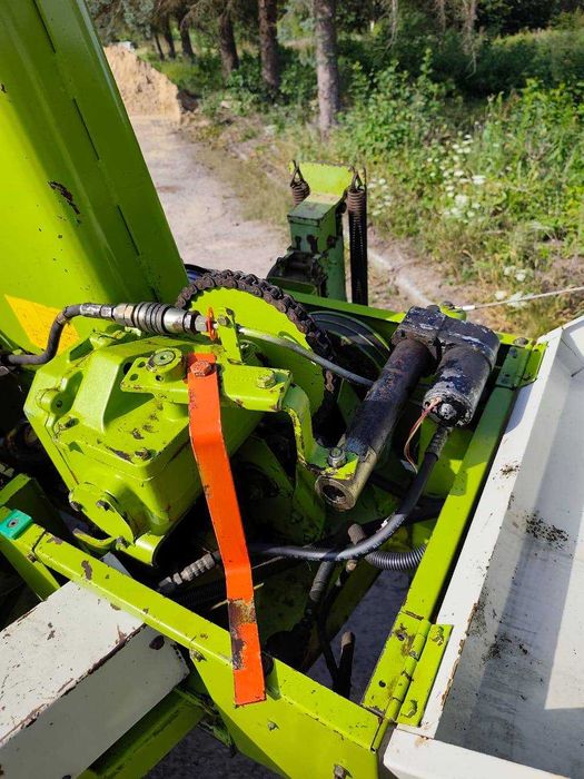 Причіпна січкарня подрібнювач трави, сінажа Claas jaguar 51 силос