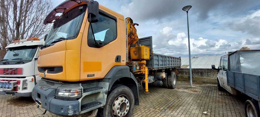 Venda de Camião Renault HC 270 com Grua – Excelente Oportunidade