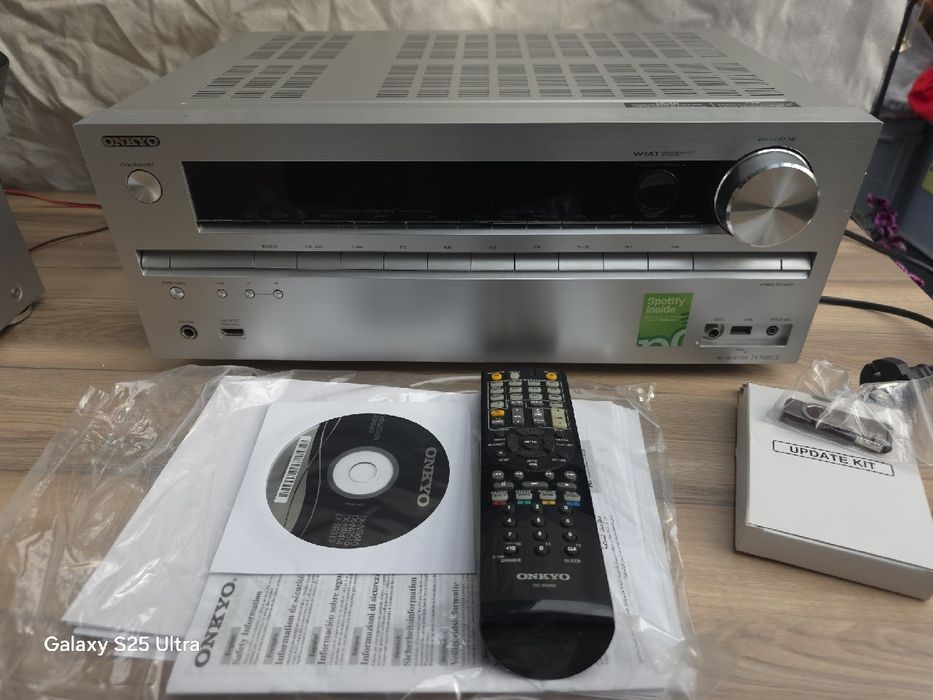 Amplituner Onkyo TX-NR 515
