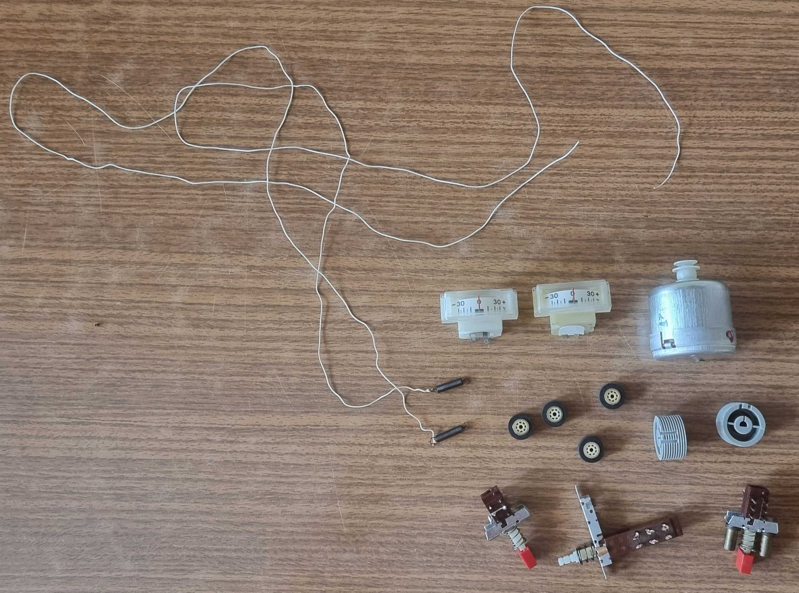 Unitra silnik do M8010 + inne części