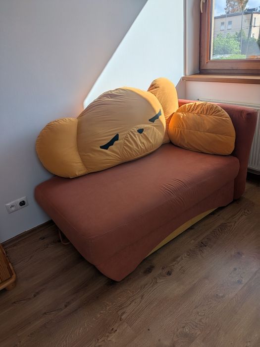Sofa dziecięca z pojemnikiem na pościel