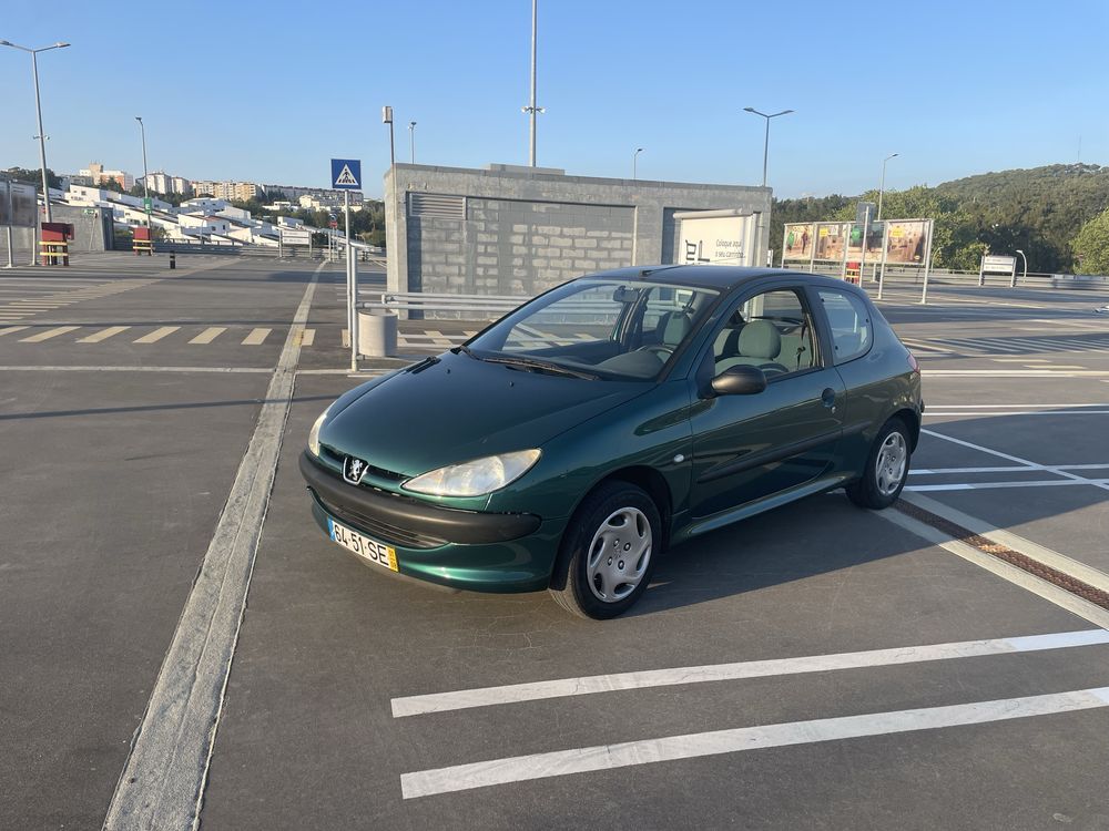 Peugeot 206 1.1 .
