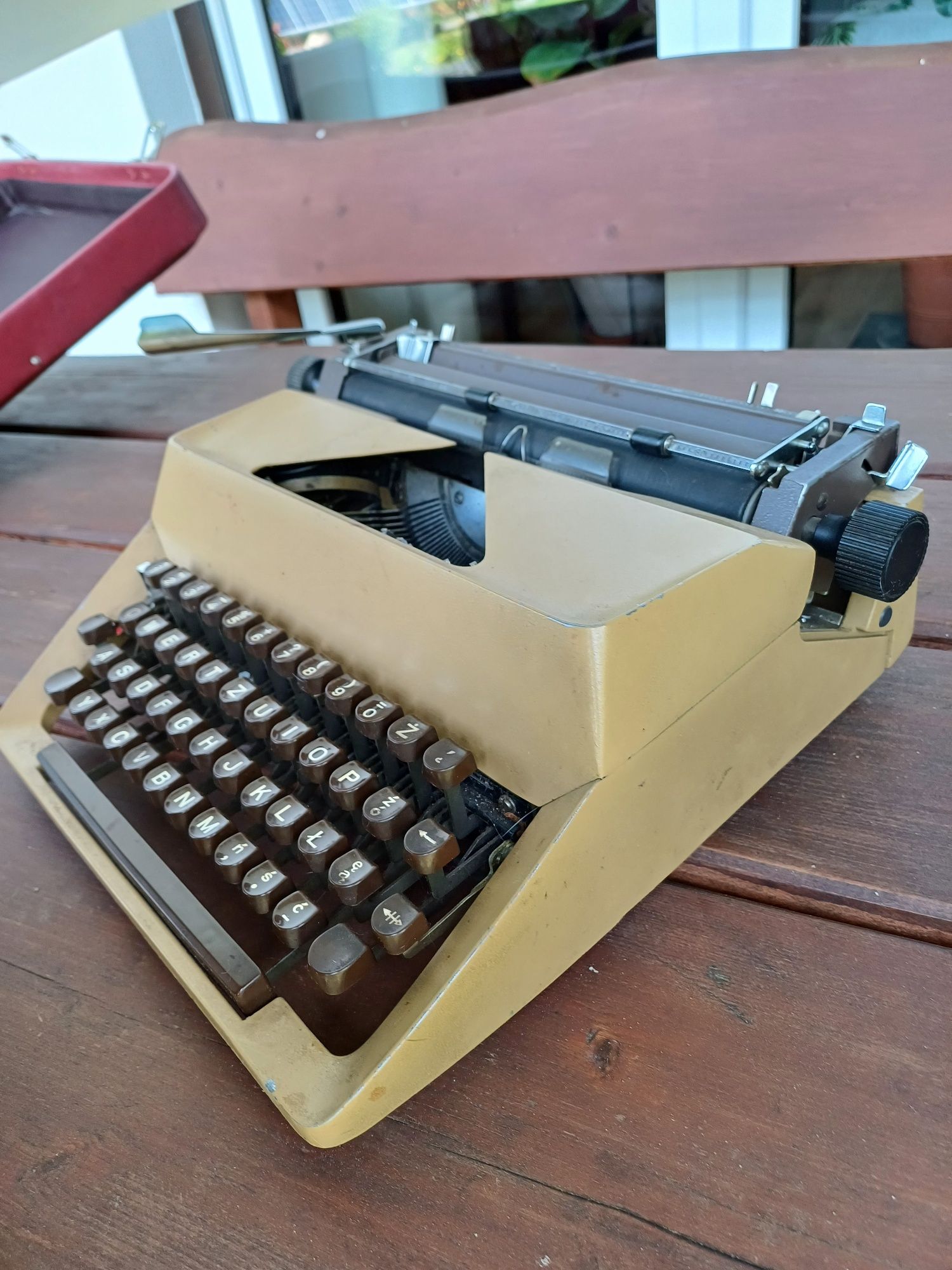 Maszyna do pisania PRL