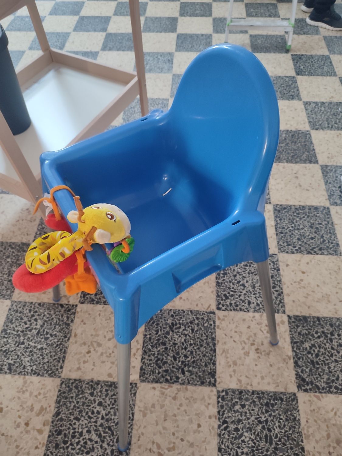 Fraldário e cadeira bebé