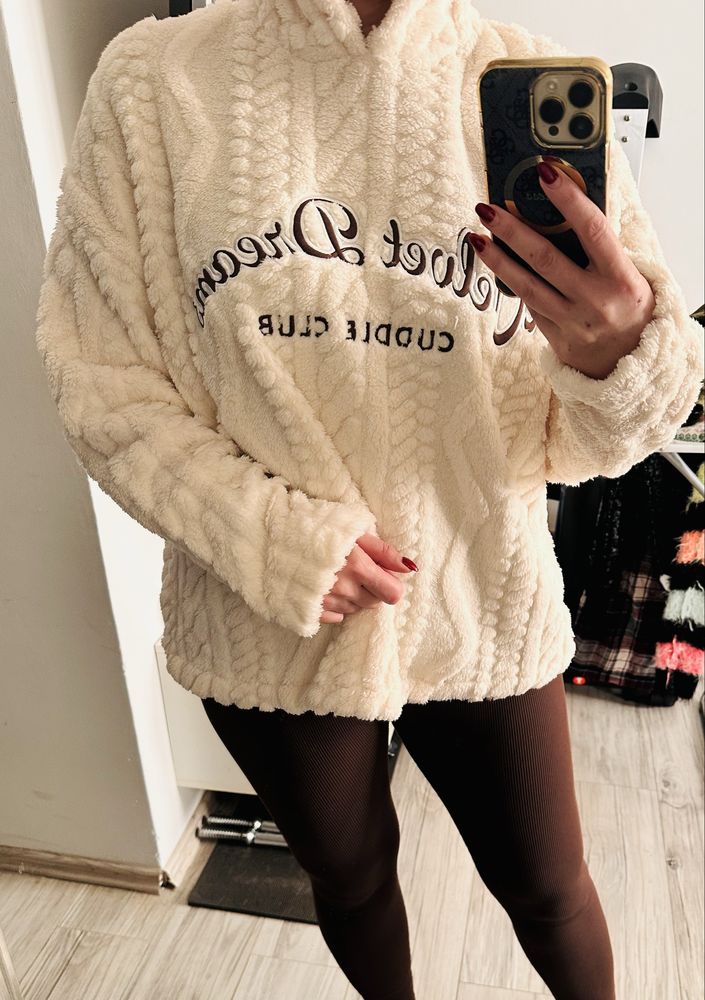 Bluza z kapturen house miś
