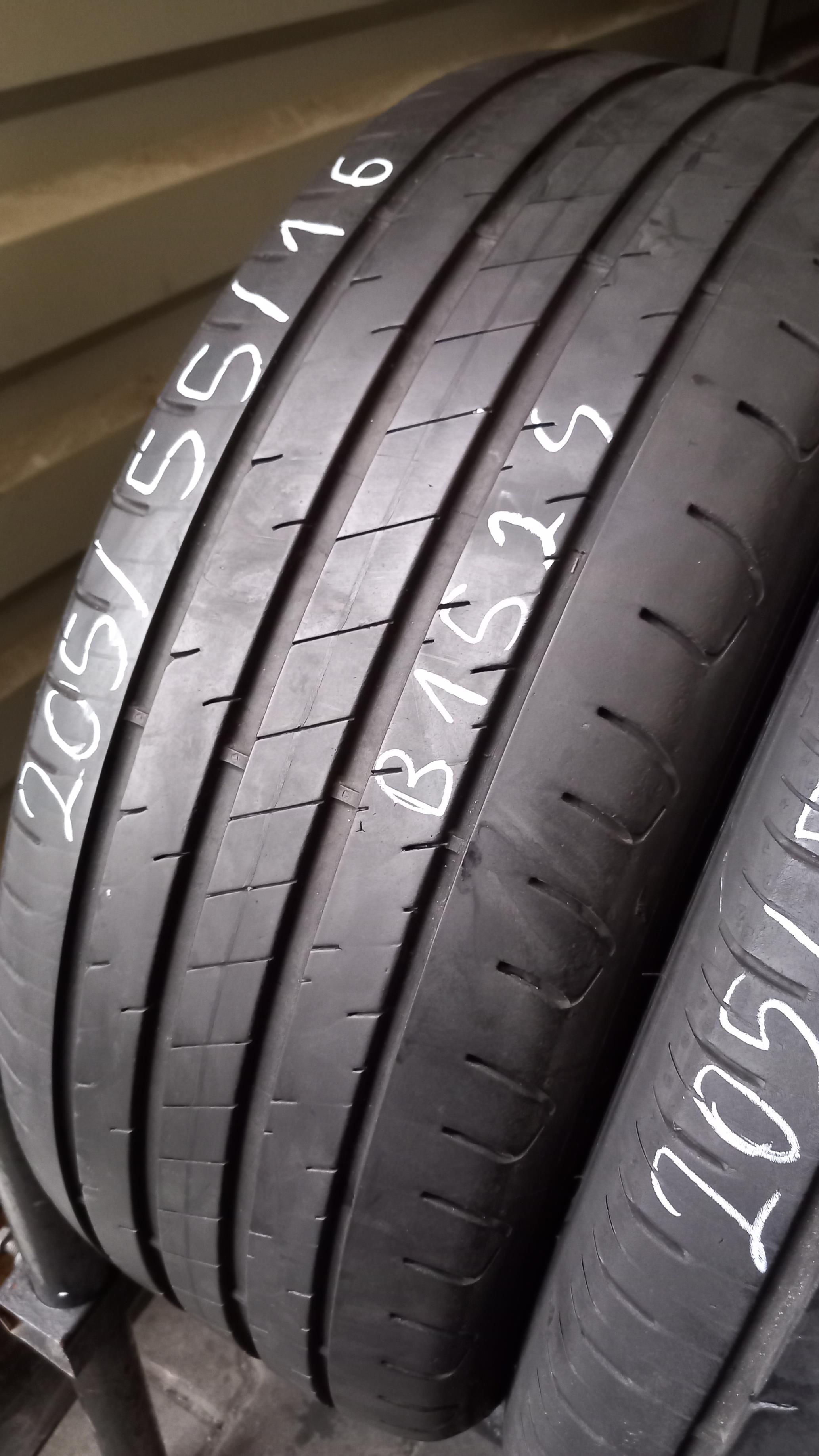 205/55/16 Goodyear Efficient Grip Performance 2 91V