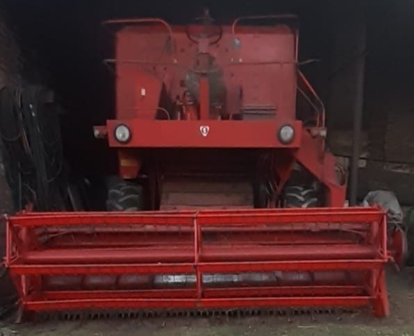 Kombajn bizon Z056
