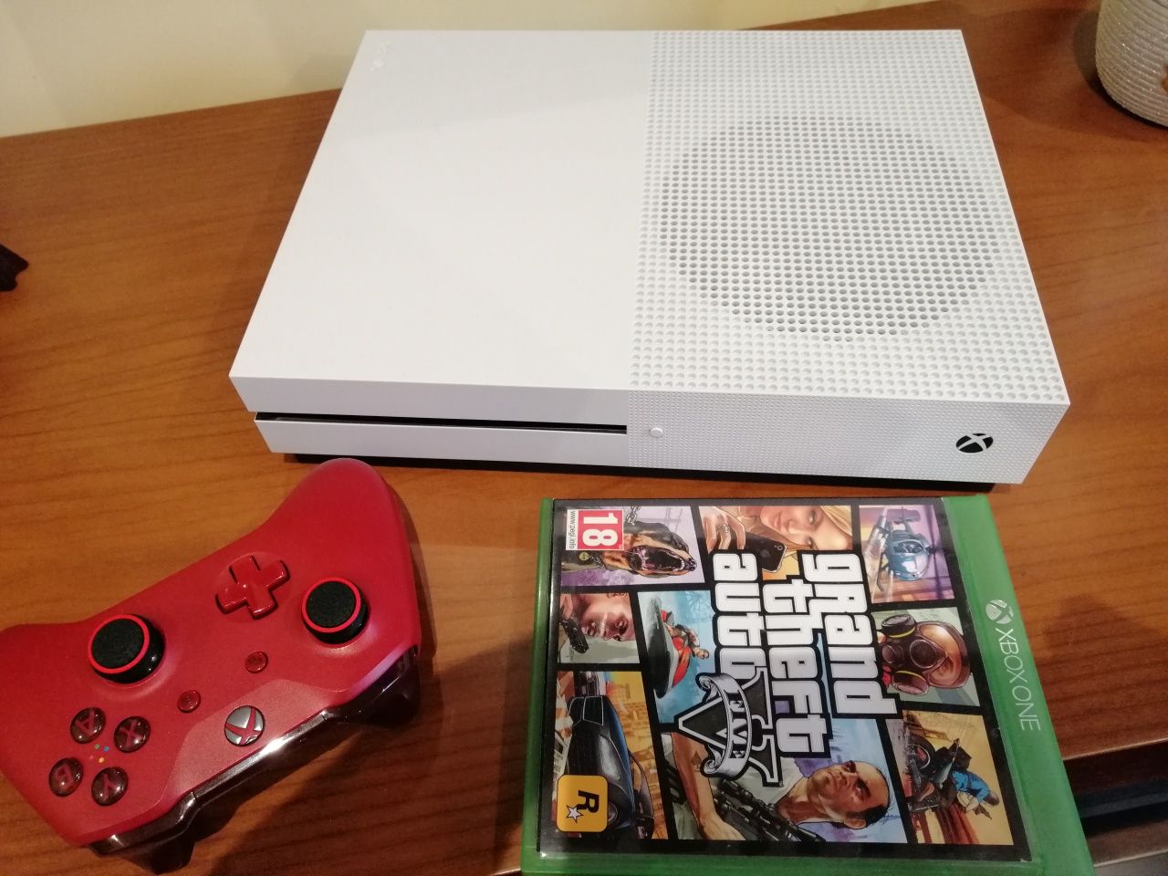 Xbox one s + Gta5