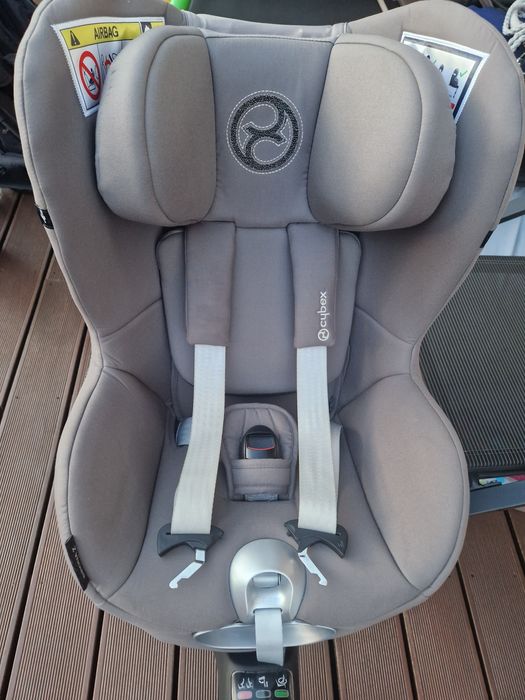 Fotelik samochodowy Cybex z bazą