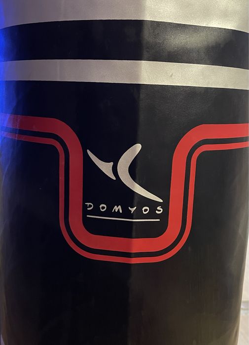 Saco de boxe DOMYOS + 2 pares de luvas