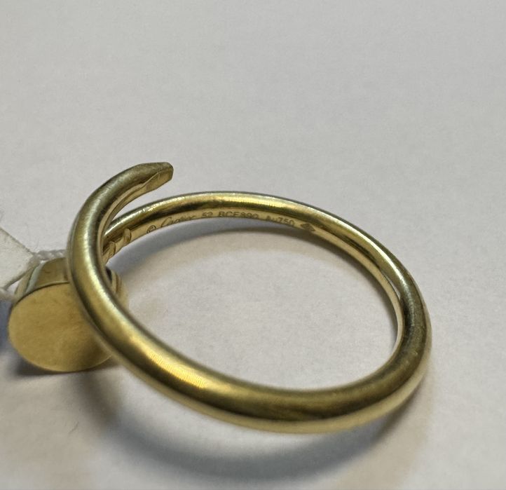 Золотое кольцо cartier