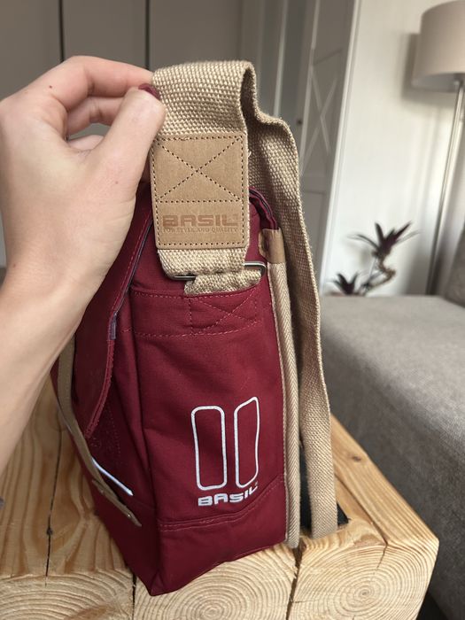 Torba rowerowa basil sakwa 20 l bordowa