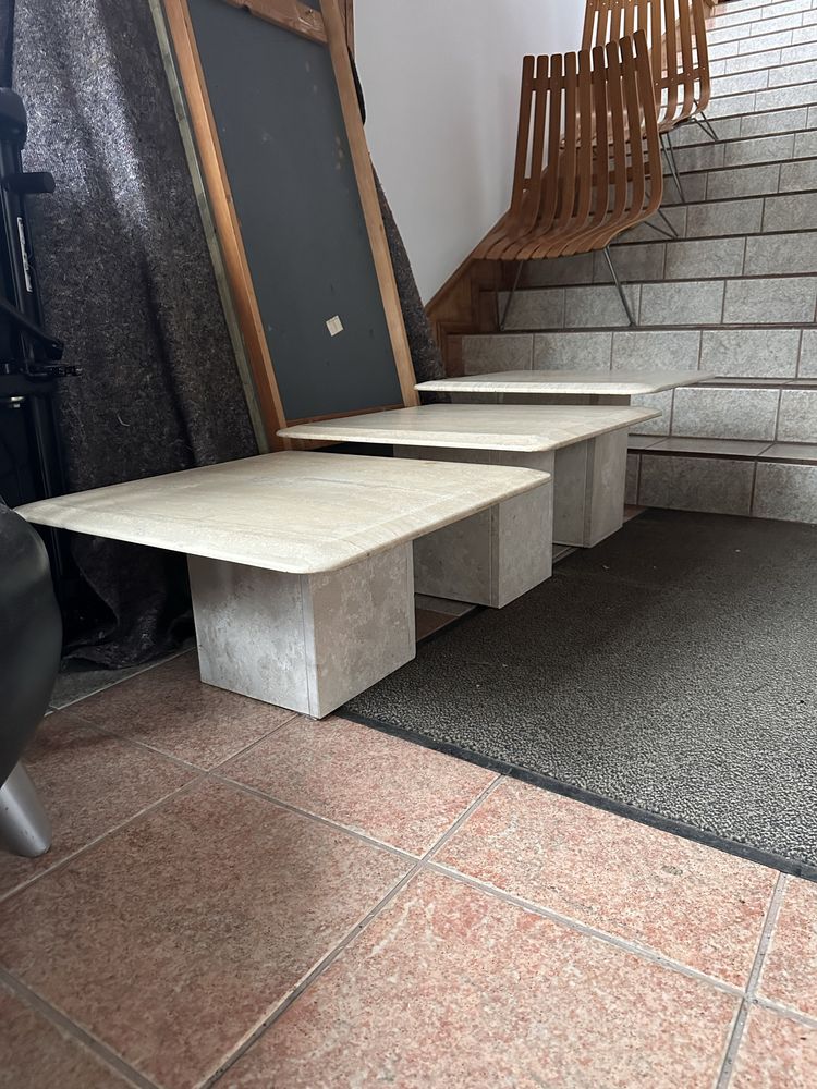 Mid century modern kpl stolików trawertynowych