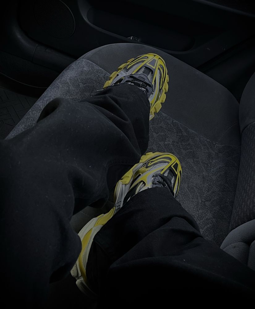 Balenciaga Track 2 yellow swg legit 42