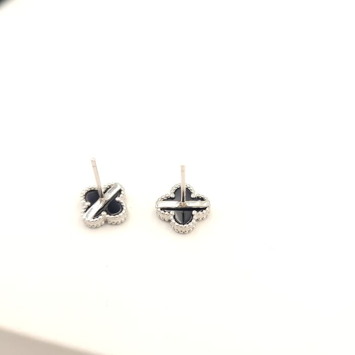 Srebrne kolczyki pr.925 koniczyna czterolistna