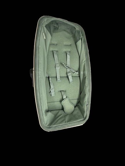 Zestaw jadalniany Alba do krzesełka Beyond Green. P17A5