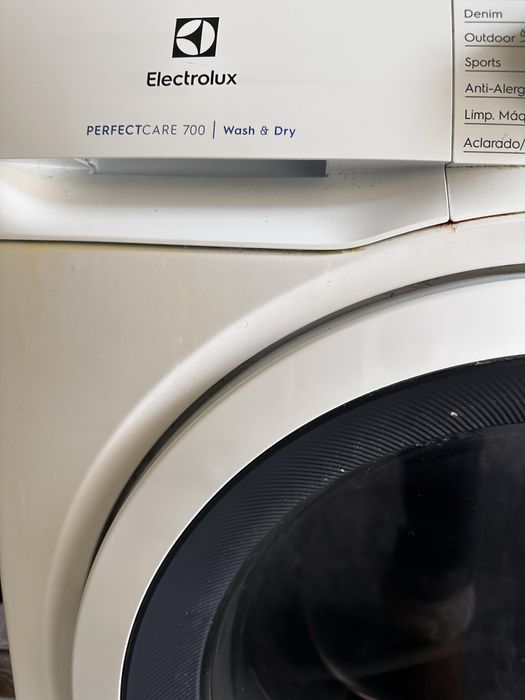 Maquina lavar e secar roupa Electrolux