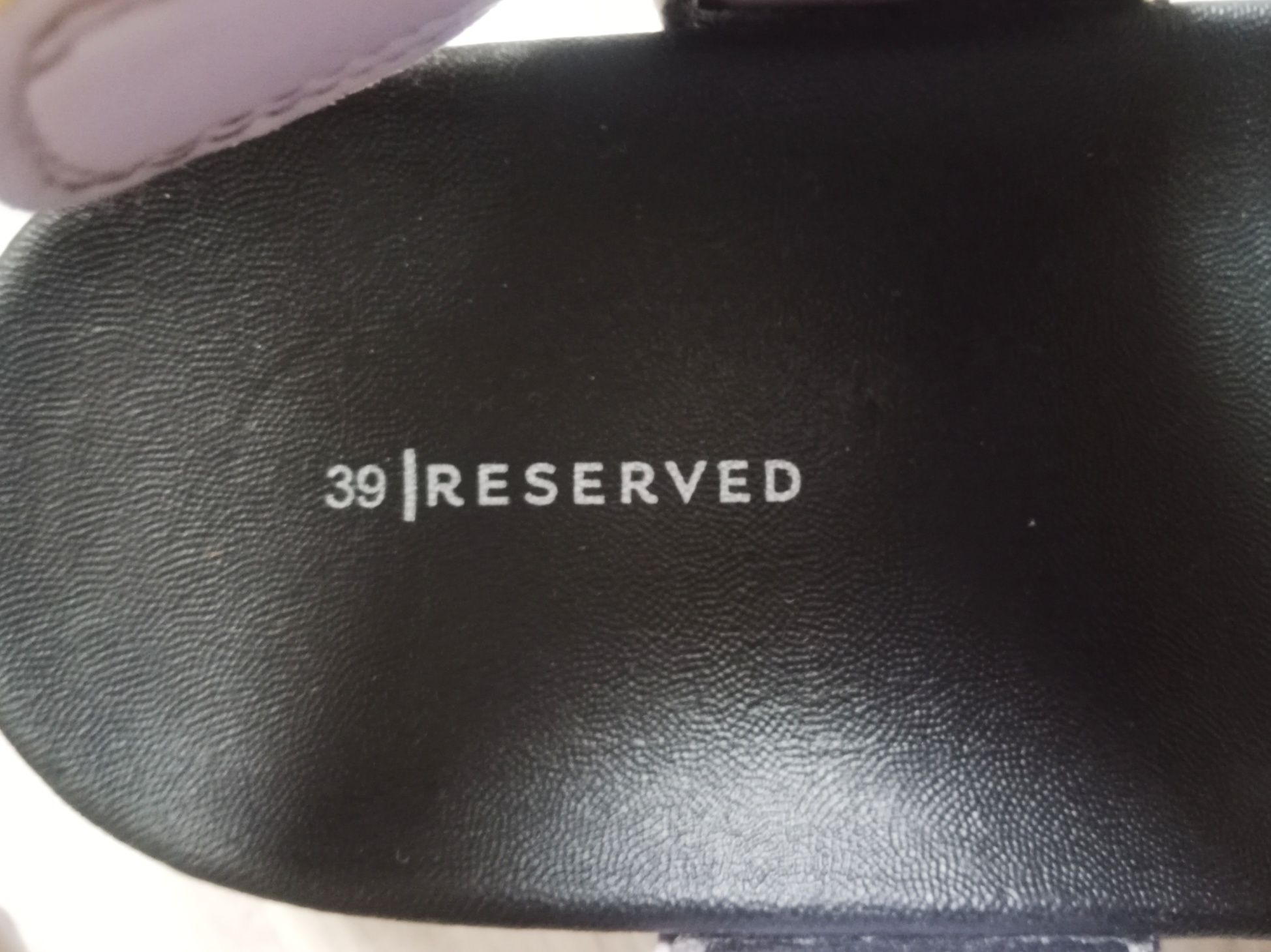 Sandały Reserved 39