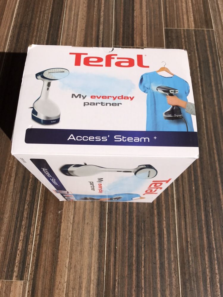 Vaporizador de roupa Tefal DT8100 NOVO