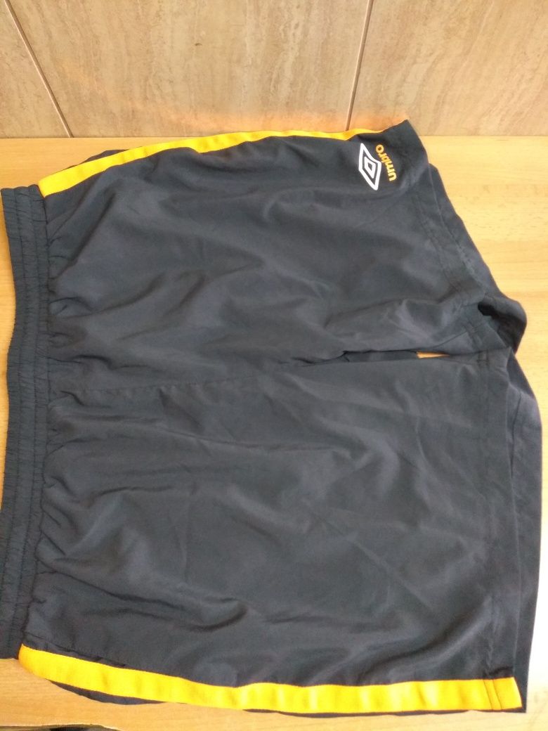 Nowe spodenki męskie UMBRO rozmiar XL