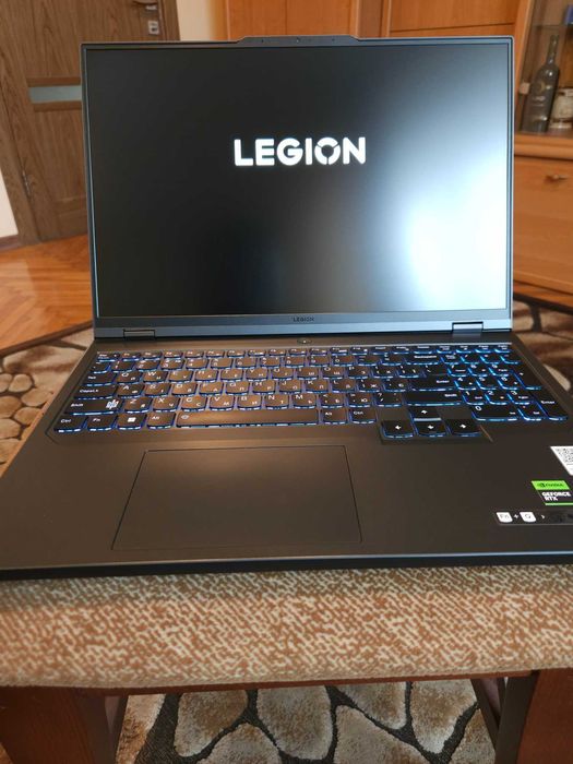 Lenovo Legion Pro 5 16IRX8  13700HX/4070/32GB/2TB/240Hz