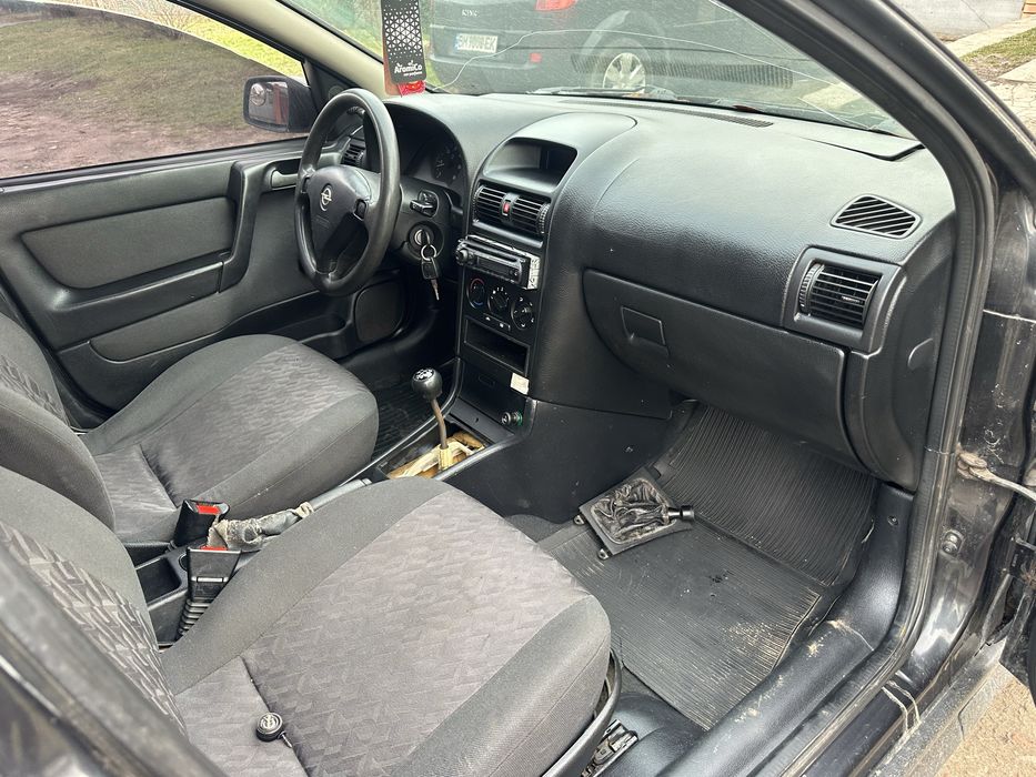 Opel Astra G 2002 год 1.7