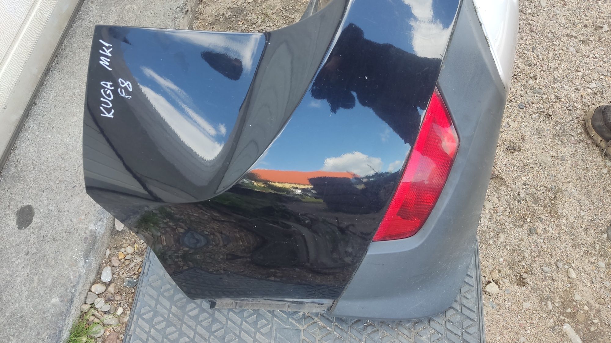 Zderzak tył tylny ford Kuga mk1 kod lakieru f8