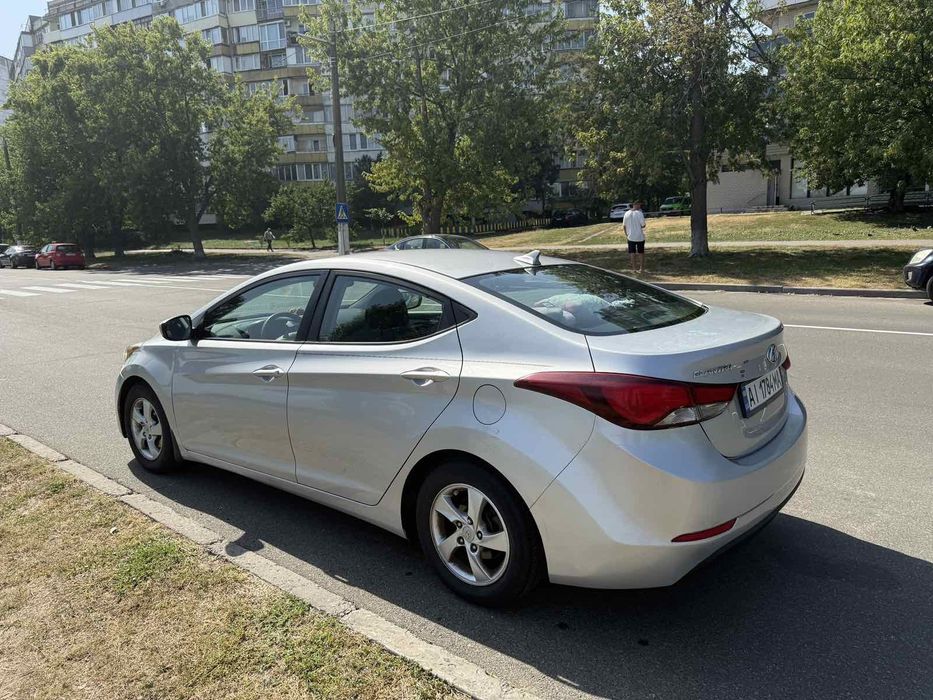 Hyundai Elantra 2015