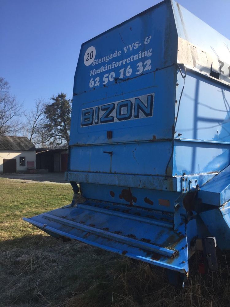 Комбайн Bizon Z 115