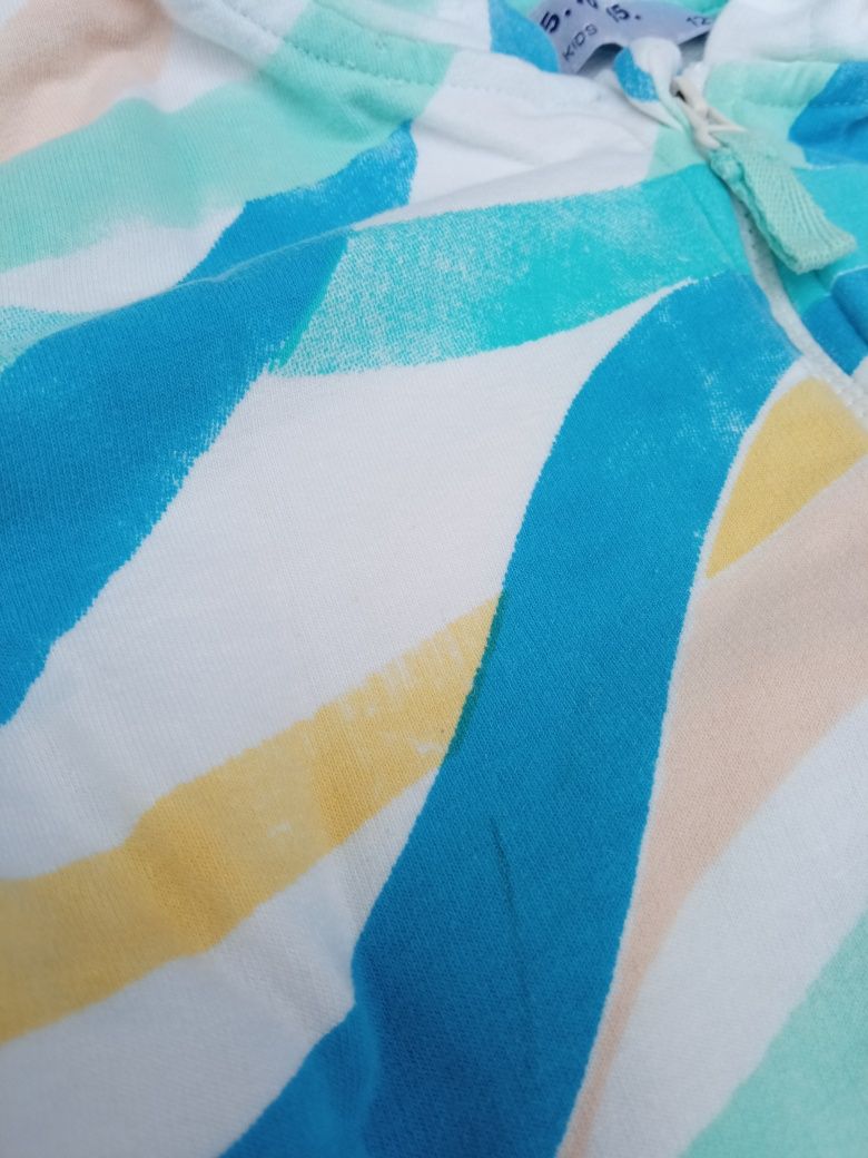 Bluza dresowa z kapturem 5.10.15 r.122