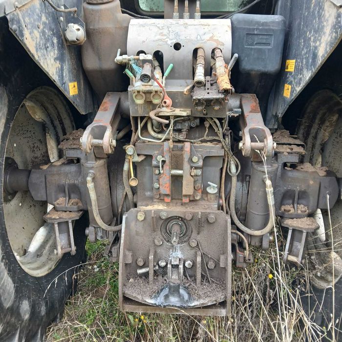 Ciagnik rolniczy MASSEY-FERGUSON 8120 08/1995 4x4