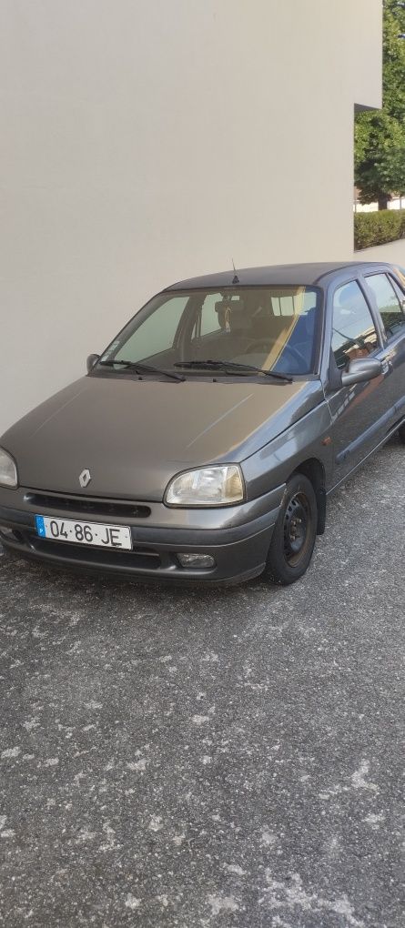 Vendo Renault clio