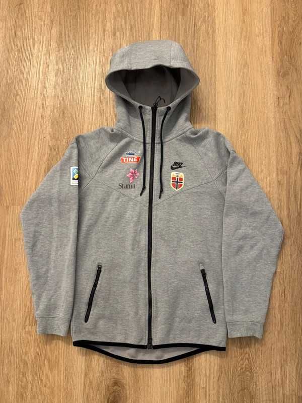 Nike Tech Fleece Windrunner Jacket Zip Hoodie size S Norge Team