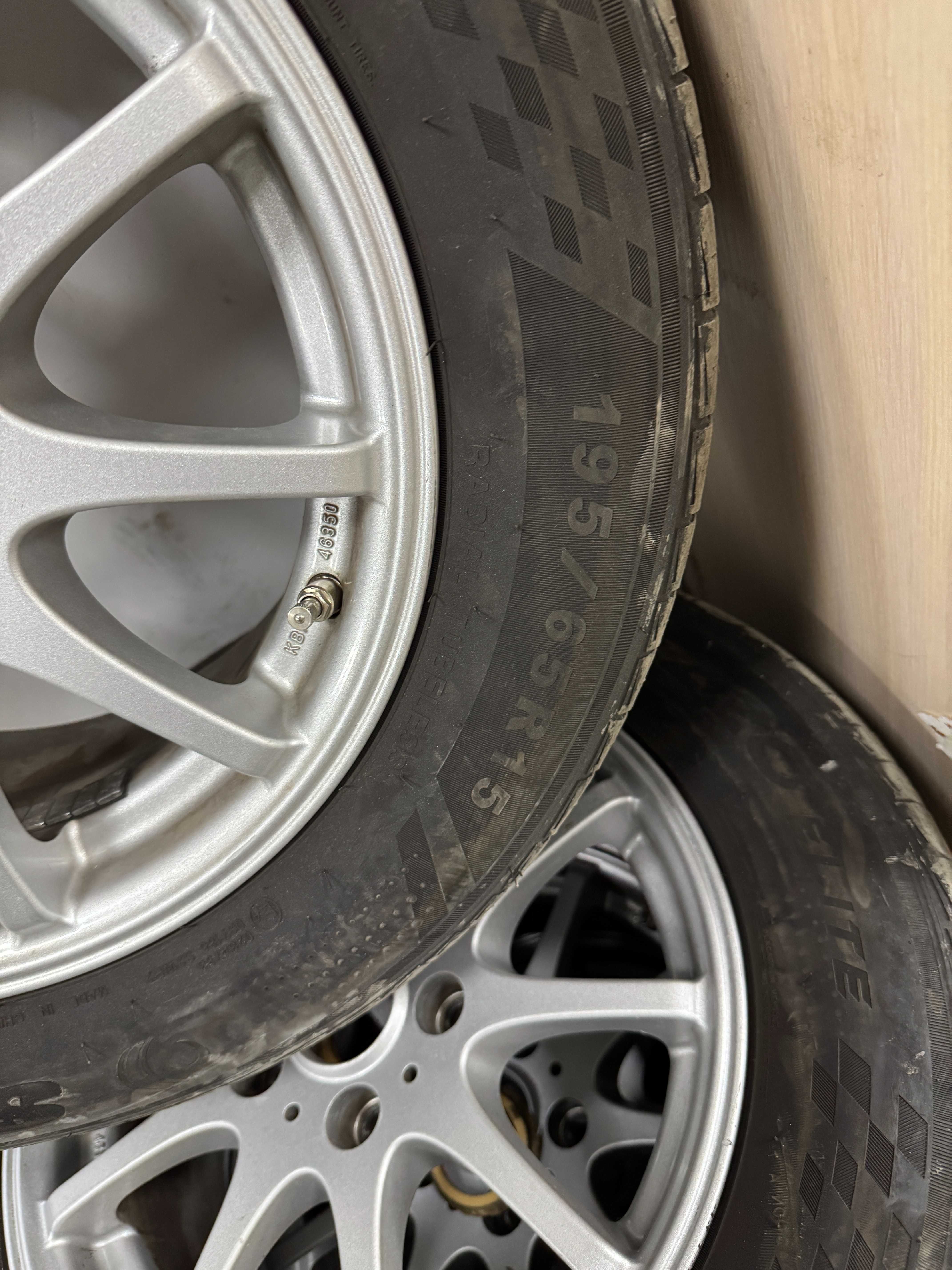 | Колеса | Диски з резиною | 195/65 R15 | Літня резина Sailun | 5 112