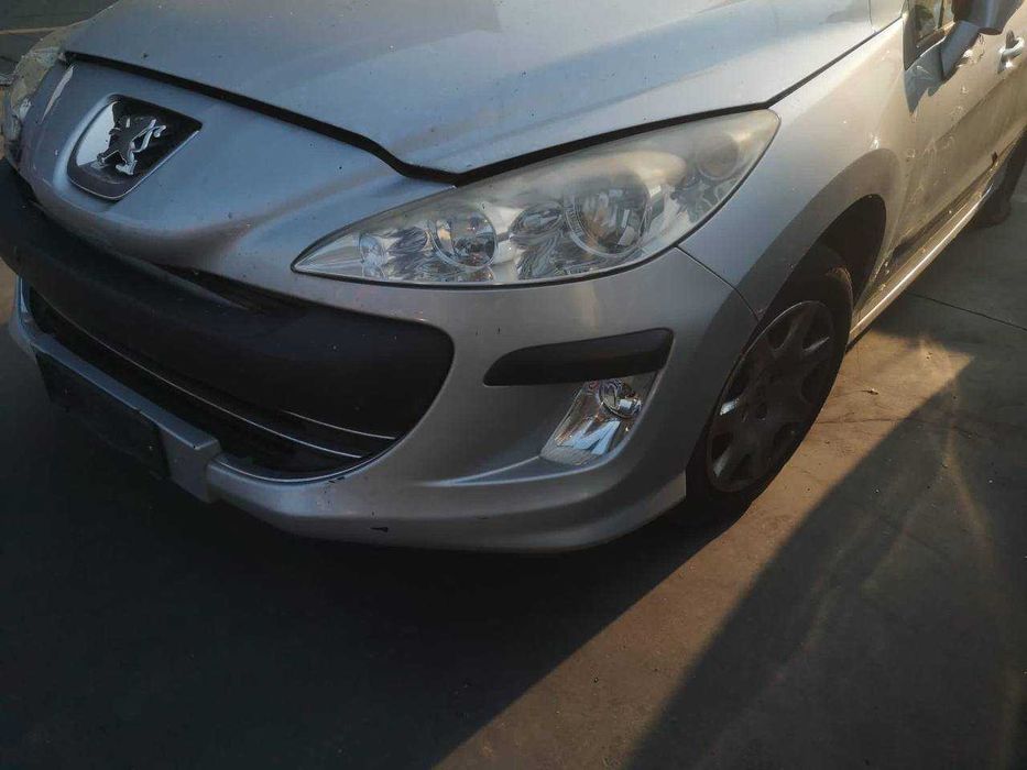 Розборка, передній бампер Peugeot 308 SW 1.6 HDi 9HZ