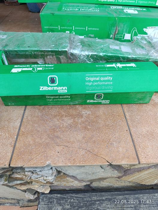 Амортизаторы передние Ford Transit 2000-2008