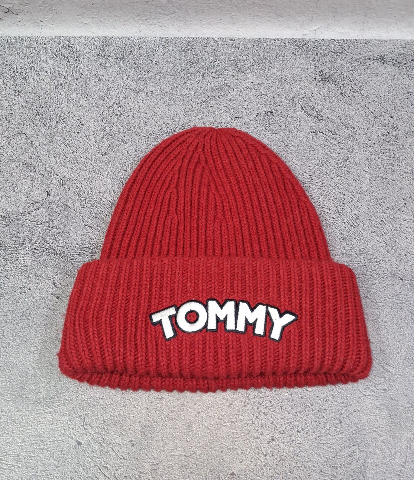 Шапка Tommy Hilfiger шерстяная красная унисекс бини