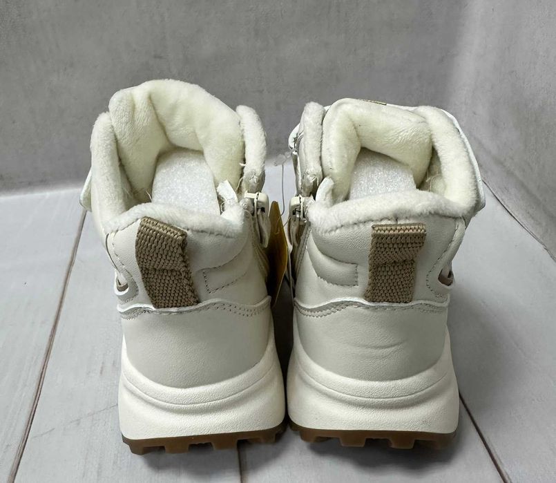 Зимові дитячі кросівки на овчині  clibee 28-32 бежеві